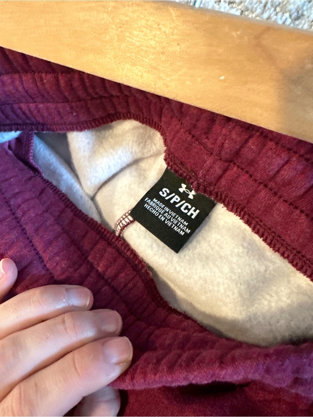 Under Armour Women's Burgundy Track Joggers Size Small Fleece Cotton Blend - Picture 6 of 11